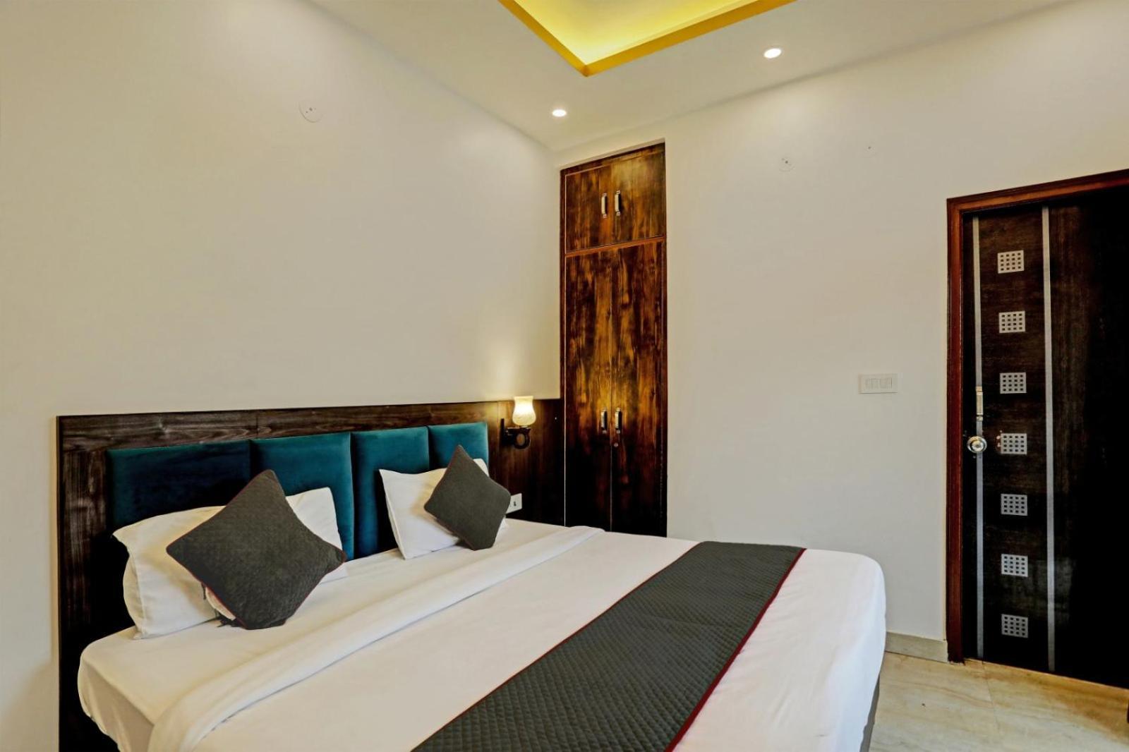 Hotel Aerotech Near Delhi Airport New Delhi Bagian luar foto