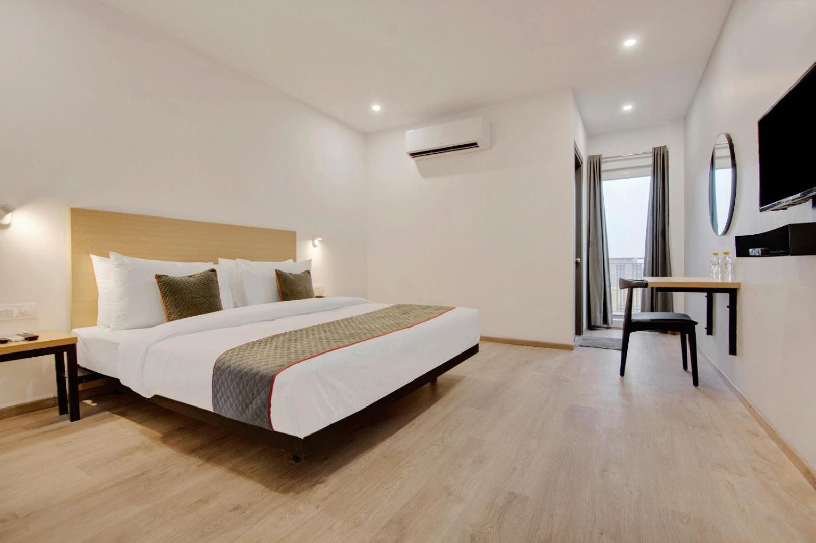 Hotel Aerotech Near Delhi Airport New Delhi Bagian luar foto