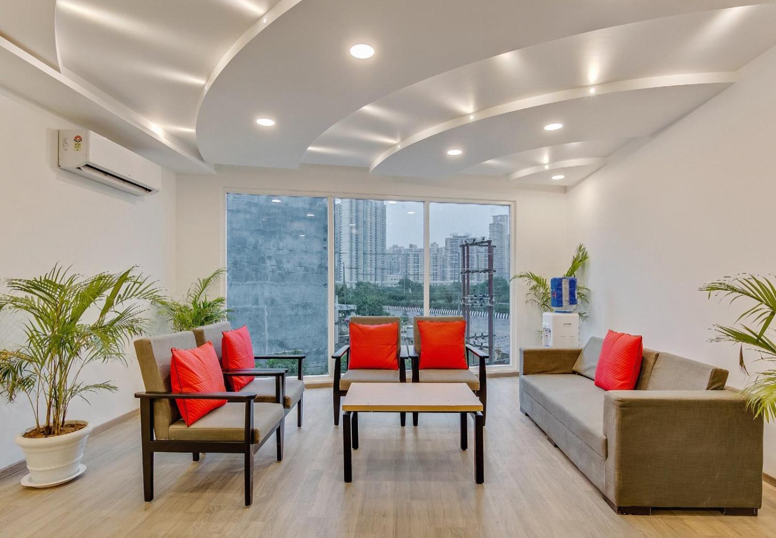 Hotel Aerotech Near Delhi Airport New Delhi Bagian luar foto