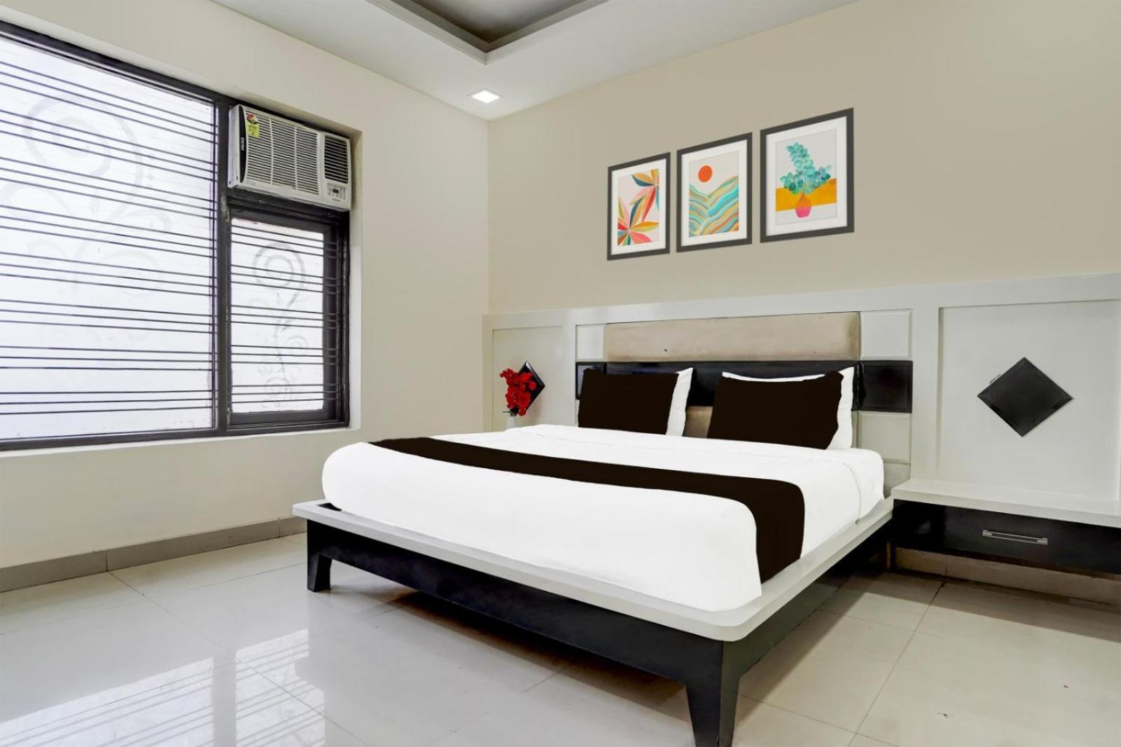 Hotel Aerotech Near Delhi Airport New Delhi Bagian luar foto