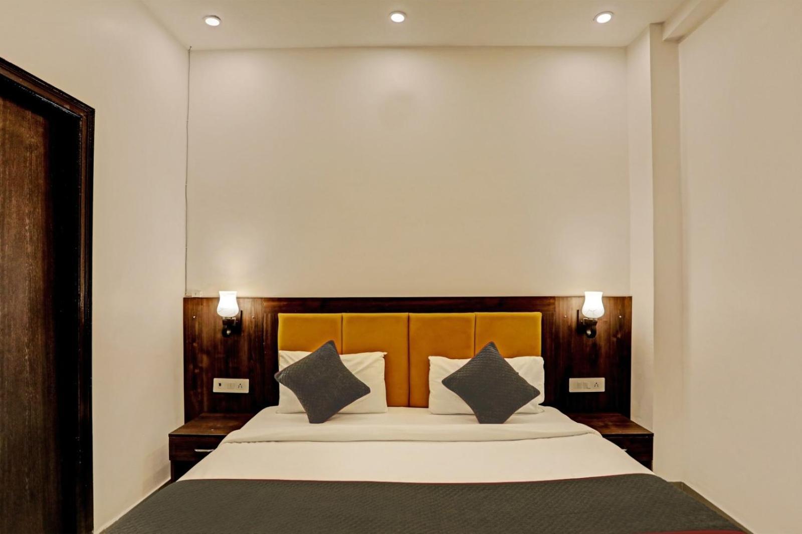 Hotel Aerotech Near Delhi Airport New Delhi Bagian luar foto